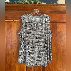 Jones Studio Monochrome Textured Sleeveless Blouse